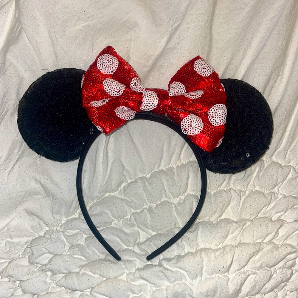 Red and Black Sequin Minnie Mouse Ears Headband